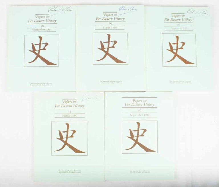 Stock ID #169395 Papers on Far Eastern History. Issue no.38-42 (1988: September - 1990: September). J. AND GEREMIE BARME HOLMGREN.